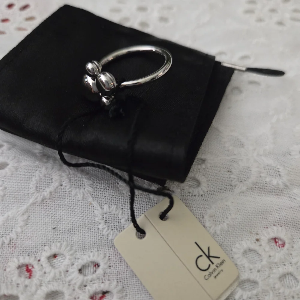 Calvin Klein Collection Metallic Ring with Cluster Design - Picture 3 of 6